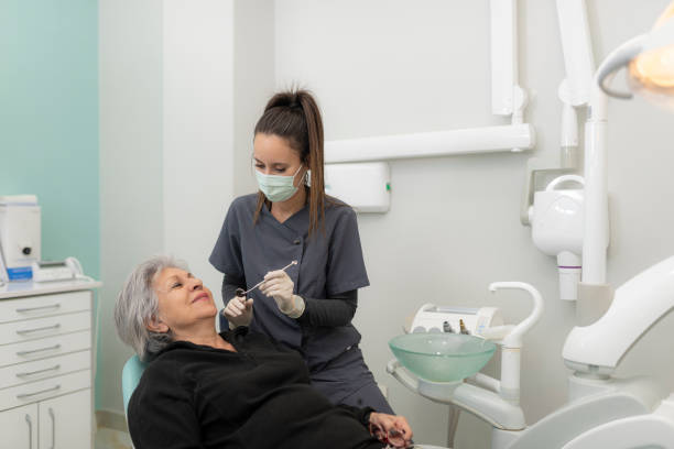 Best Broken Tooth Emergency  in Cambridge, NE